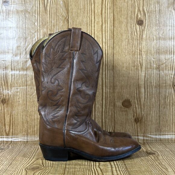 DAN POST Cowboy Western Boots Size 8 E Classic Brown Leather Boots - Picture 2 of 16